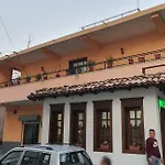 Unejs Apartment